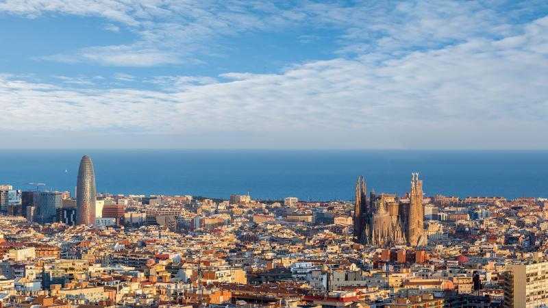 VISITE DE BARCELONE Horaire de 07:45h - 18:30h (selon l’arrêt) 